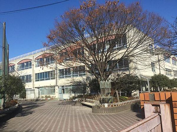 川崎市立金程中学校 660m