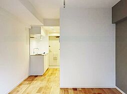 アスペンヒルズ 2階ワンルームのリビング/ダイニング