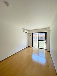 クレスト高島平 3階1Kのリビング/ダイニング