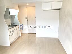 セレニテ神戸元町 15階1DKのリビング/ダイニング