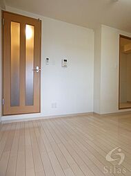 阪急神戸本線 十三駅 徒歩4分の賃貸マンション 2階1Kのリビング/ダイニング