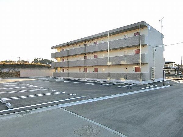 メゾンＡＤＡＣＨＩ．Ｓ　ＩＩ