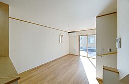 プリエ アースリズム 2LDKのリビング/ダイニング