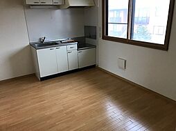 グランディール A201 2階2DKのリビング/ダイニング