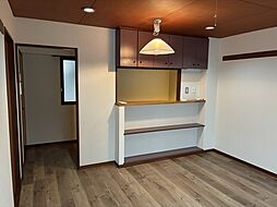 イグレコ48 102 1階1LDKのリビング/ダイニング