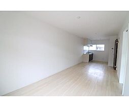 ラ・フォーレあずま 203 2階2LDKのリビング/ダイニング