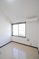 クローバーハウス西ヶ原 2階ワンルームのリビング/ダイニング