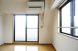 京急本線 新馬場駅 徒歩2分の賃貸マンション 5階ワンルームのリビング/ダイニング