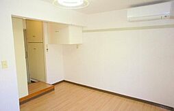 メゾンブロア 1階ワンルームのリビング/ダイニング