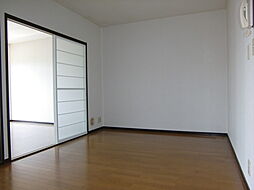 ビラージュ純 3階3DKのリビング/ダイニング