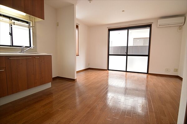 detached 東京都国立市中２丁目19-34

地図を見る