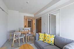 リーフシティ市川 ザ・レジデンス 5階2LDKのリビング/ダイニング