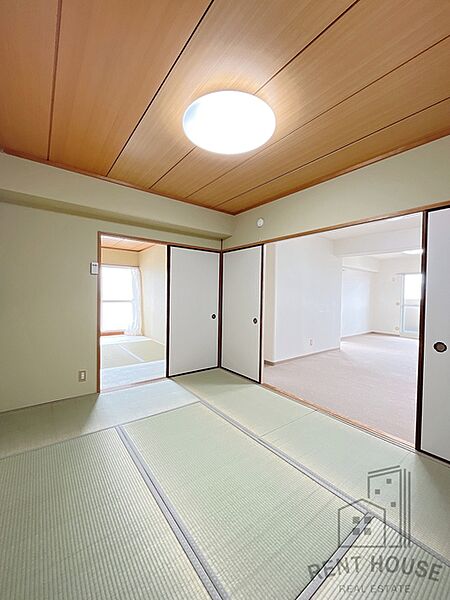 ヒュース泉佐野 ｜大阪府泉佐野市上町２丁目(賃貸マンション4LDK・8階・91.85㎡)の写真 その8