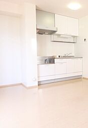 FLORAIII 1階1LDKのリビング/ダイニング