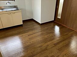 トレボーンミモミII 1階2DKのリビング/ダイニング