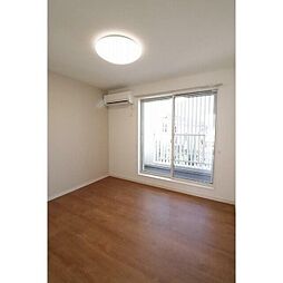 ワールドレジデンス 1階2LDKのリビング/ダイニング