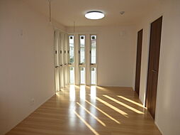 ヴィラグランデII 2階1LDKのリビング/ダイニング