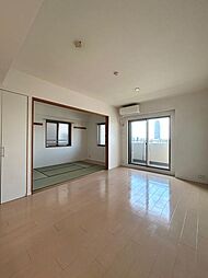 JR総武線 錦糸町駅 徒歩9分の賃貸マンション 10階3LDKのリビング/ダイニング