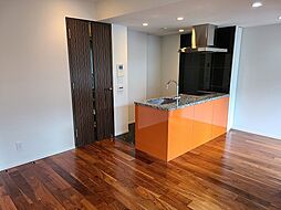 東京メトロ丸ノ内線 赤坂見附駅 徒歩6分の賃貸マンション 4階2LDKのリビング/ダイニング