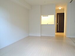 シャーメゾン三宝 1階1LDKのリビング/ダイニング