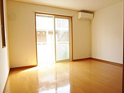 アークグレイスIII 102 1階1Kのリビング/ダイニング