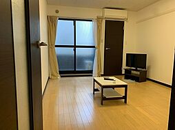 レオネクストフェニックス久末 1階1Kのリビング/ダイニング