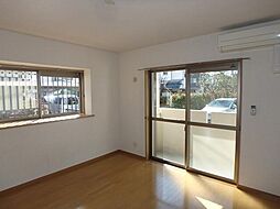 アルボーレ 1階1Kのリビング/ダイニング