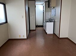 三葉ハイム 103 1階1DKのリビング/ダイニング