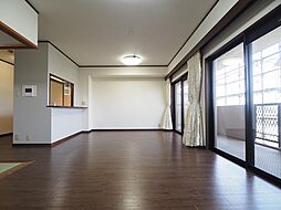 サンジュール・ステーション貝塚 6階4LDKのリビング/ダイニング