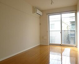 東急目黒線 西小山駅 徒歩3分の賃貸アパート 2階1Kのリビング/ダイニング