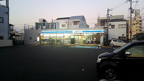 画像29:ローソン和歌山太田一丁目店 340m