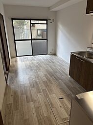 シャトレKT 1階3DKのリビング/ダイニング