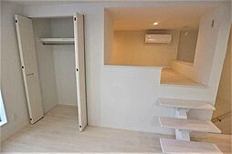 RIZEST HILLS 1階ワンルームのリビング/ダイニング