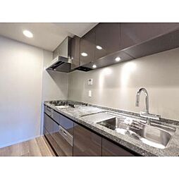 ジオ御苑内藤町