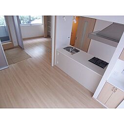 東急東横線 学芸大学駅 徒歩11分の賃貸マンション 1階2SLDKのリビング/ダイニング