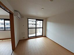 パイン・ヒルズ参番館 2階2LDKのリビング/ダイニング