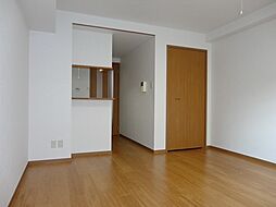 メゾン・プリムローズ 1階1Kのリビング/ダイニング