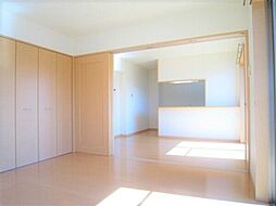 パラーシオK 201 2階3LDKのリビング/ダイニング