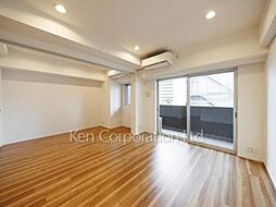 オーパスレジデンス恵比寿 2階1LDKのリビング/ダイニング