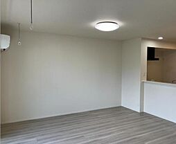 Lumie 103 1階2LDKのリビング/ダイニング