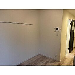 ヴィルナタル 204 2階ワンルームのリビング/ダイニング