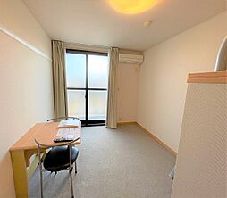 レオパレスチェリーハウス 3階1Kのリビング/ダイニング