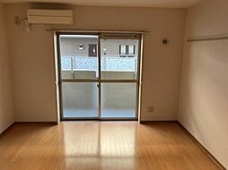 ロシニョル 1階1Kのリビング/ダイニング