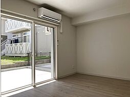 レジデンスガーデン 102 1階1LDKのリビング/ダイニング