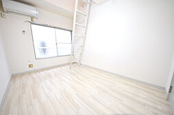 プラザドゥサウザー 2階1Kのリビング/ダイニング