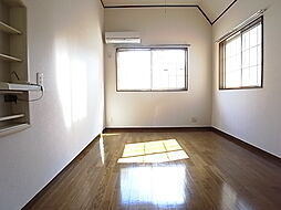 パル原田 202 2階1Kのリビング/ダイニング