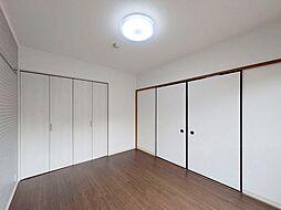 ミナミスクウェア 1階3LDKのリビング/ダイニング