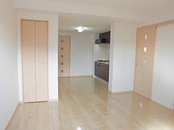 ひかりヒルズ 2階1LDKのリビング/ダイニング