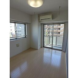 ルクレ高野台レジデンス 4階1Kのリビング/ダイニング