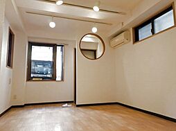 アメジスト 1階ワンルームのリビング/ダイニング